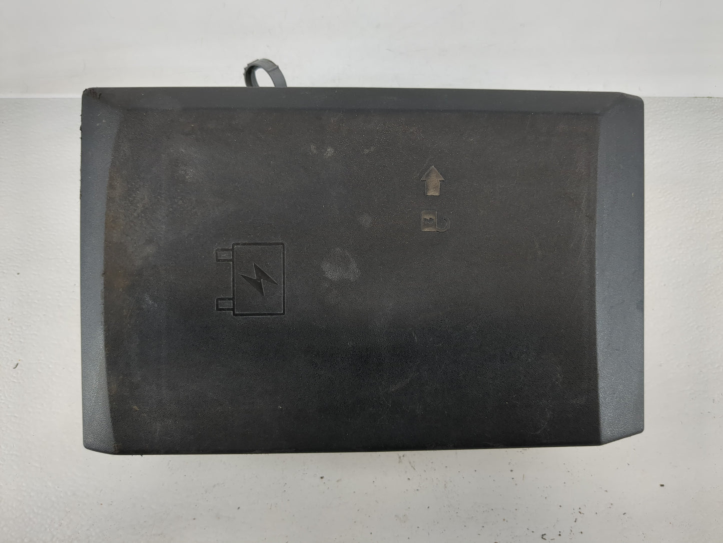 2010-2013 Chevrolet Silverado 1500 Fusebox Fuse Box Panel Relay Module P/N:20978812 Fits Fits 2010 2011 2012 2013 OEM Used A