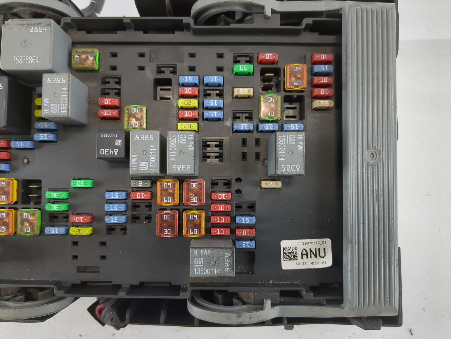 2010-2013 Chevrolet Silverado 1500 Fusebox Fuse Box Panel Relay Module P/N:20978812 Fits Fits 2010 2011 2012 2013 OEM Used A