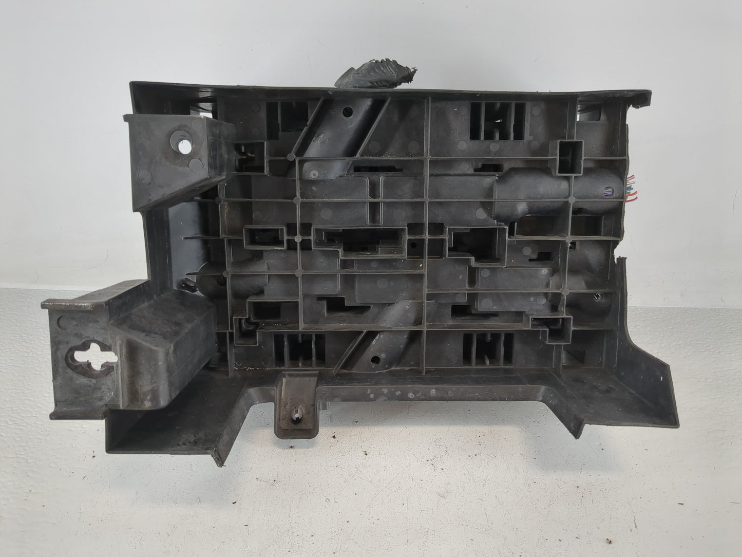 2010-2013 Chevrolet Silverado 1500 Fusebox Fuse Box Panel Relay Module P/N:20978812 Fits Fits 2010 2011 2012 2013 OEM Used A
