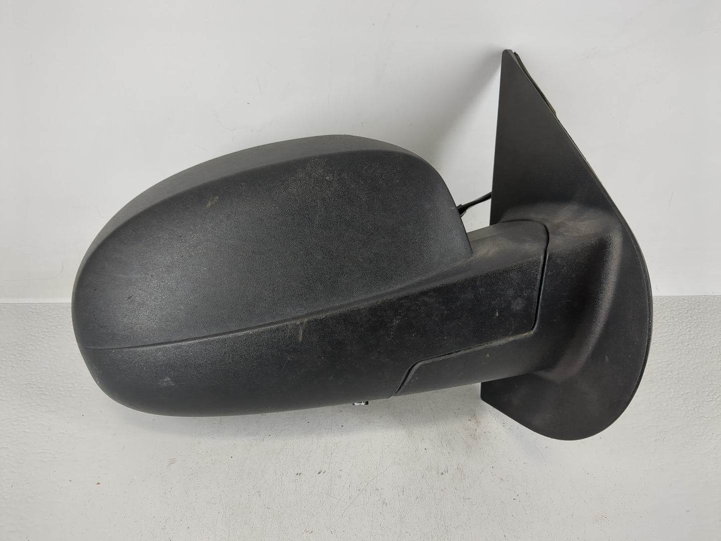 2007-2013 Chevrolet Silverado 1500 Passenger Side View Mirror - Right Door Mirror OEM Used - Oemusedautoparts1.com