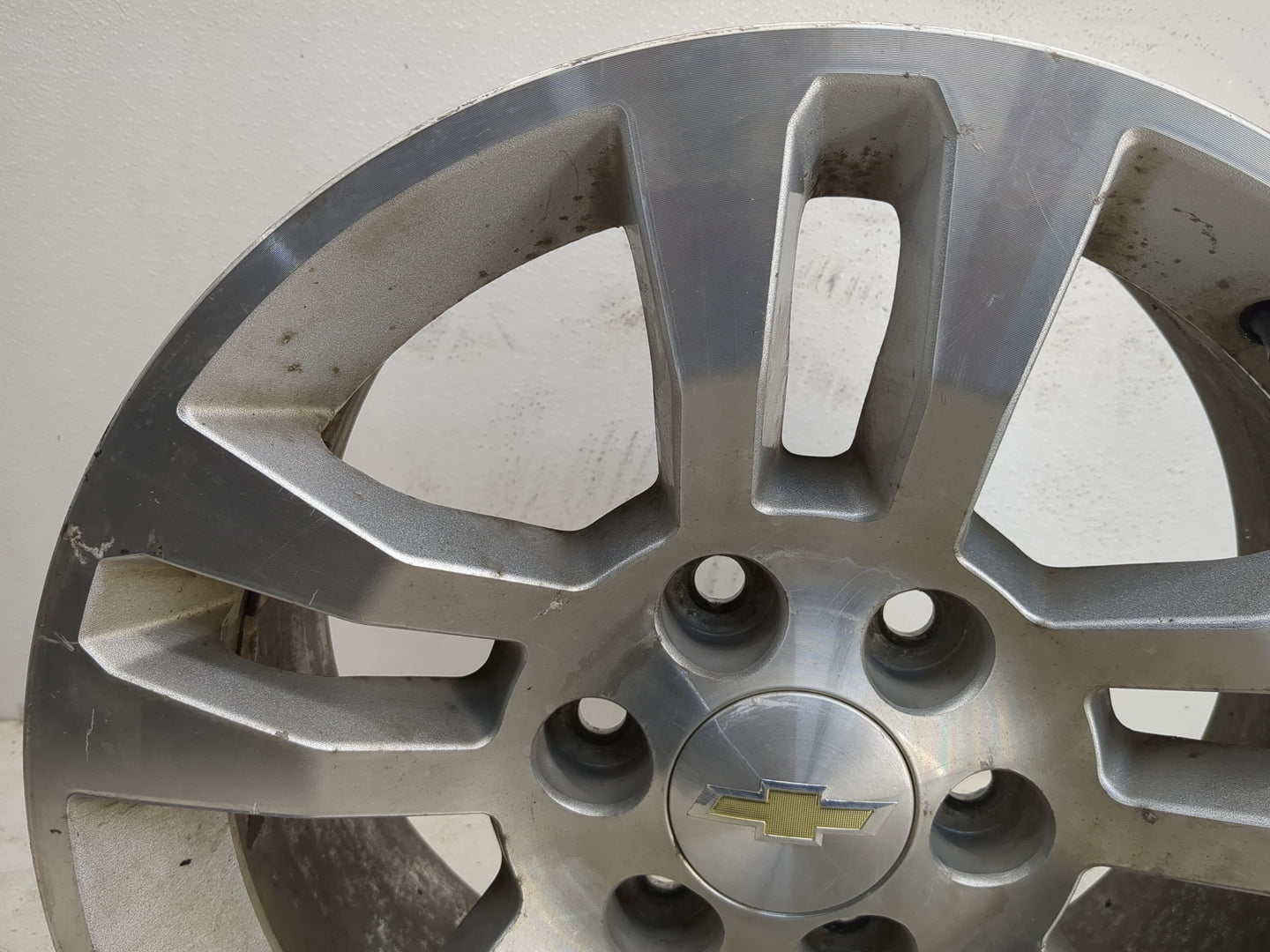 2014-2019 Chevrolet Silverado 1500 Oem Wheel Rim - Oemusedautoparts1.com