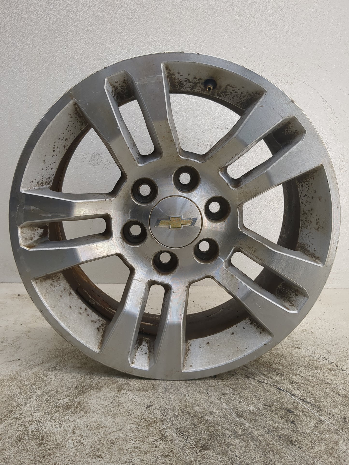 2014-2019 Chevrolet Silverado 1500 Oem Wheel Rim - Oemusedautoparts1.com