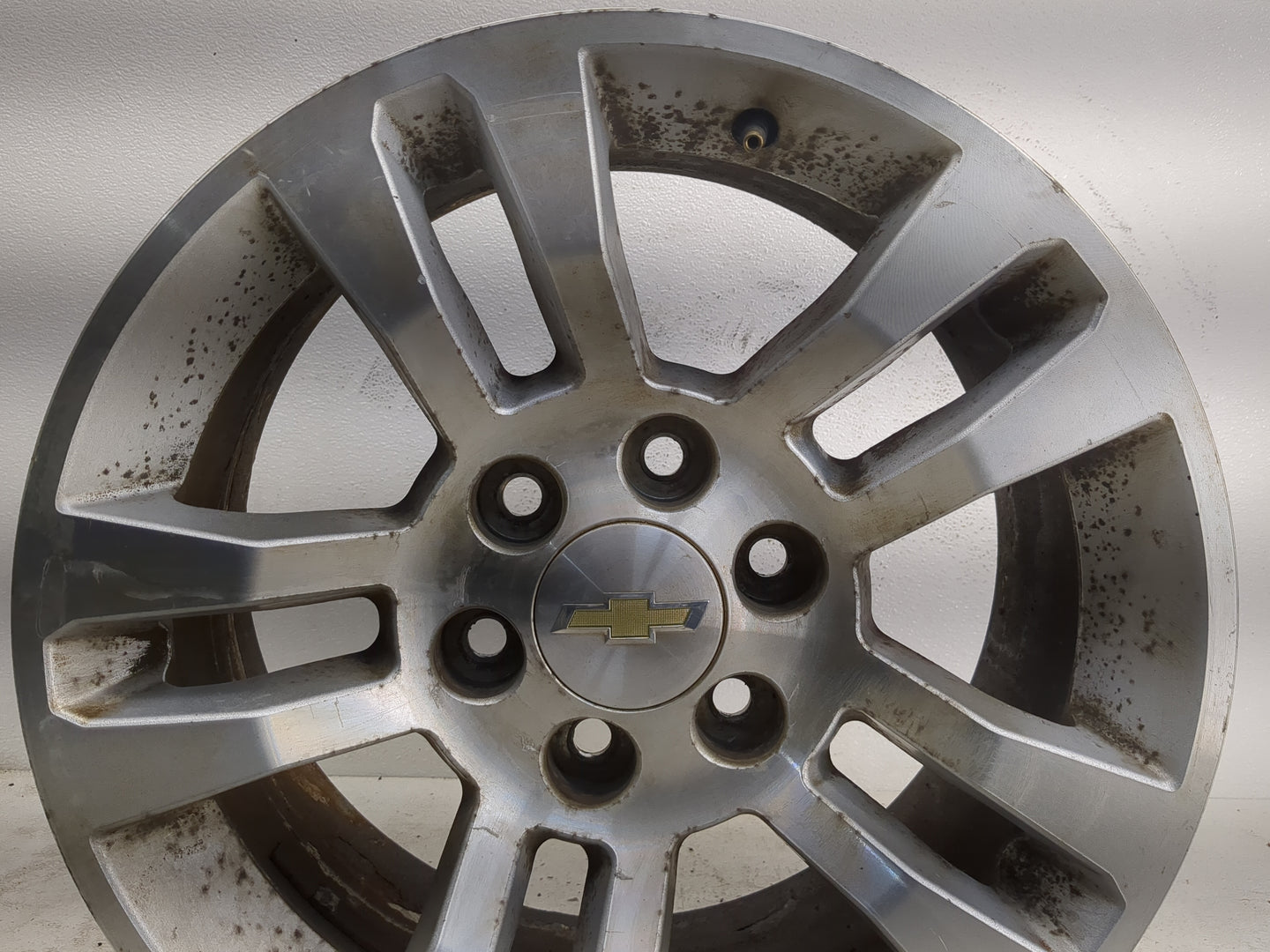 2014-2019 Chevrolet Silverado 1500 Oem Wheel Rim - Oemusedautoparts1.com