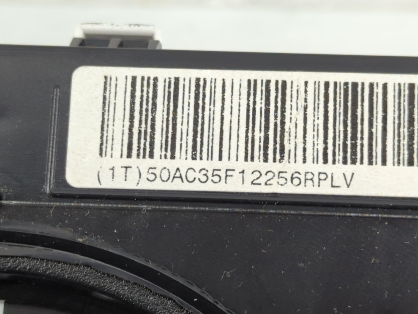 2013 Chevrolet Silverado 1500 Instrument Cluster Speedometer Gauges P/N:28330572 Fits OEM Used Auto Parts - Oemusedautoparts