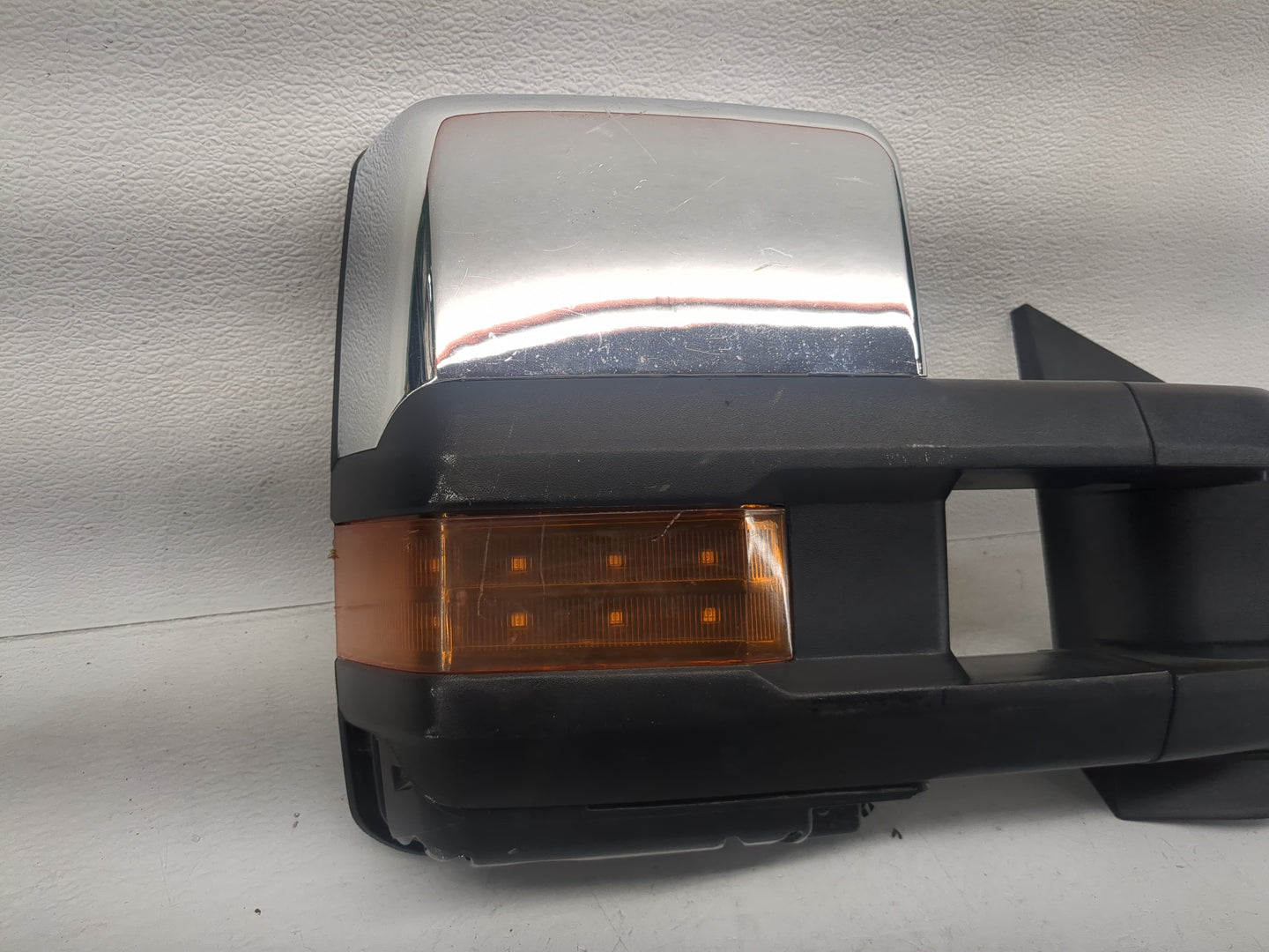 2013 Chevrolet Silverado 1500 Side Mirror Replacement Passenger Right View Door Mirror Fits OEM Used Auto Parts - Oemusedaut