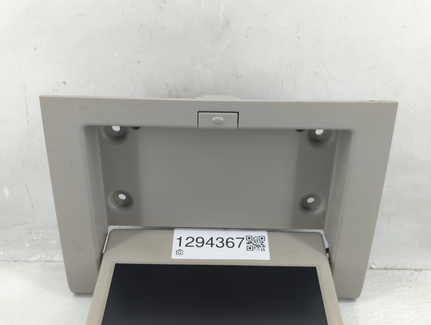 2007-2013 Chevrolet Silverado 1500 Information Display Screen - Oemusedautoparts1.com