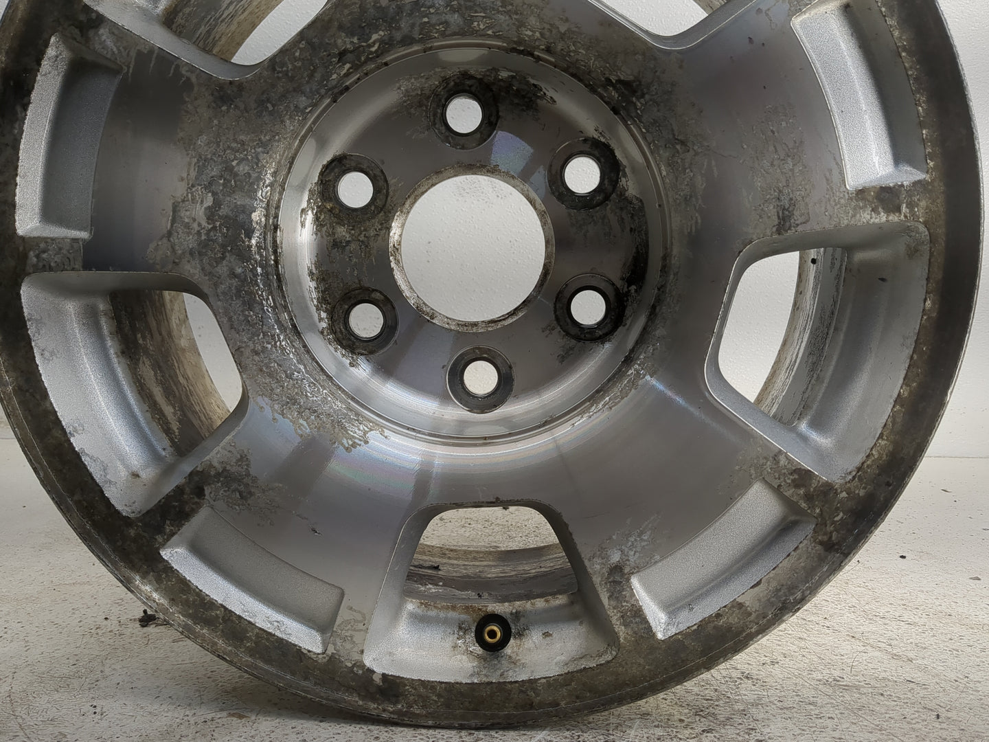 2007-2013 Chevrolet Silverado 1500 Oem Wheel Rim 1303083 - Oemusedautoparts1.com