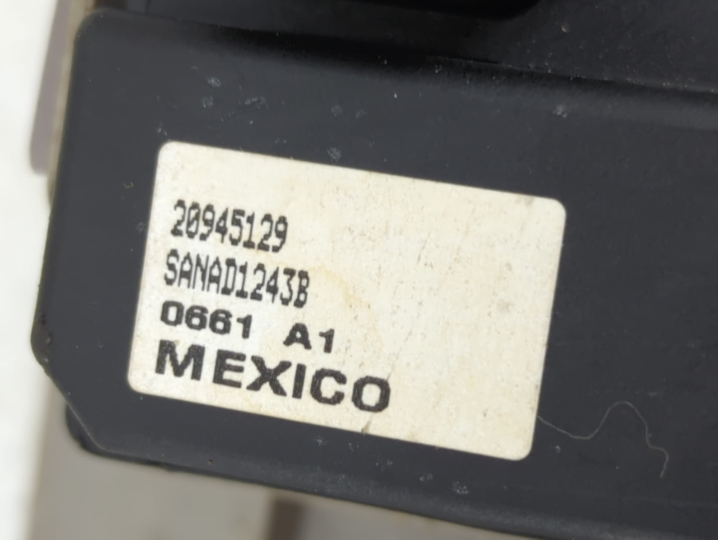 2007-2013 Chevrolet Silverado 1500 Master Power Window Switch Replacement Driver Side Left P/N:20945129 Fits OEM Used Auto P