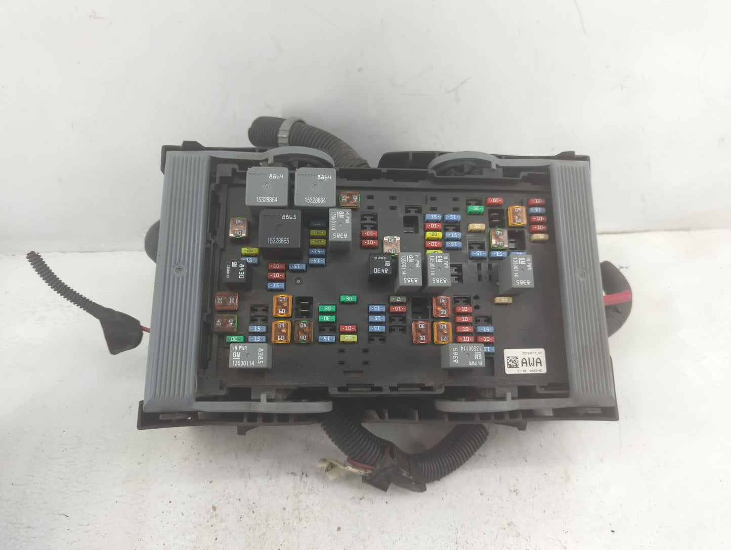 2010-2013 Chevrolet Silverado 1500 Fusebox Fuse Box Panel Relay Module P/N:22798215 N1 Fits Fits 2010 2011 2012 2013 OEM Use