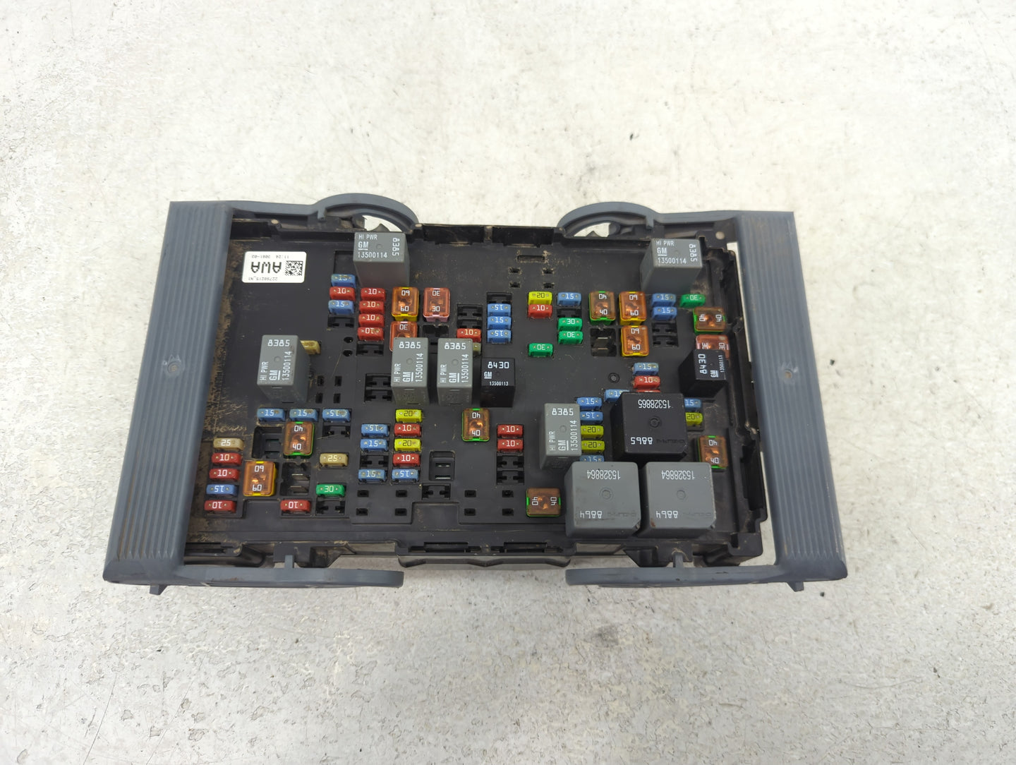 2010-2013 Chevrolet Silverado 1500 Fusebox Fuse Box Panel Relay Module P/N:22798215 N1 Fits Fits 2010 2011 2012 2013 2014 OE