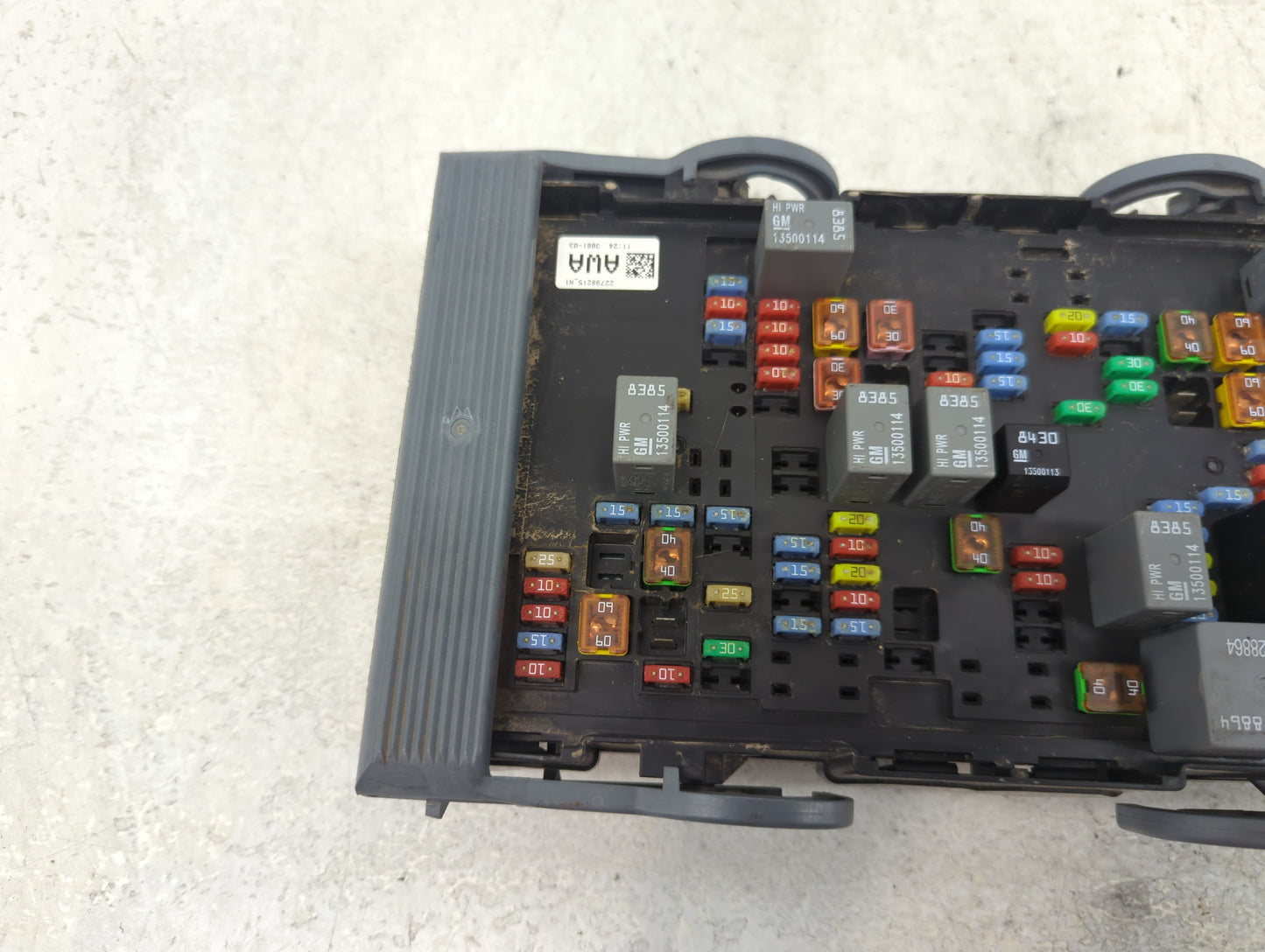 2010-2013 Chevrolet Silverado 1500 Fusebox Fuse Box Panel Relay Module P/N:22798215 N1 Fits Fits 2010 2011 2012 2013 2014 OE
