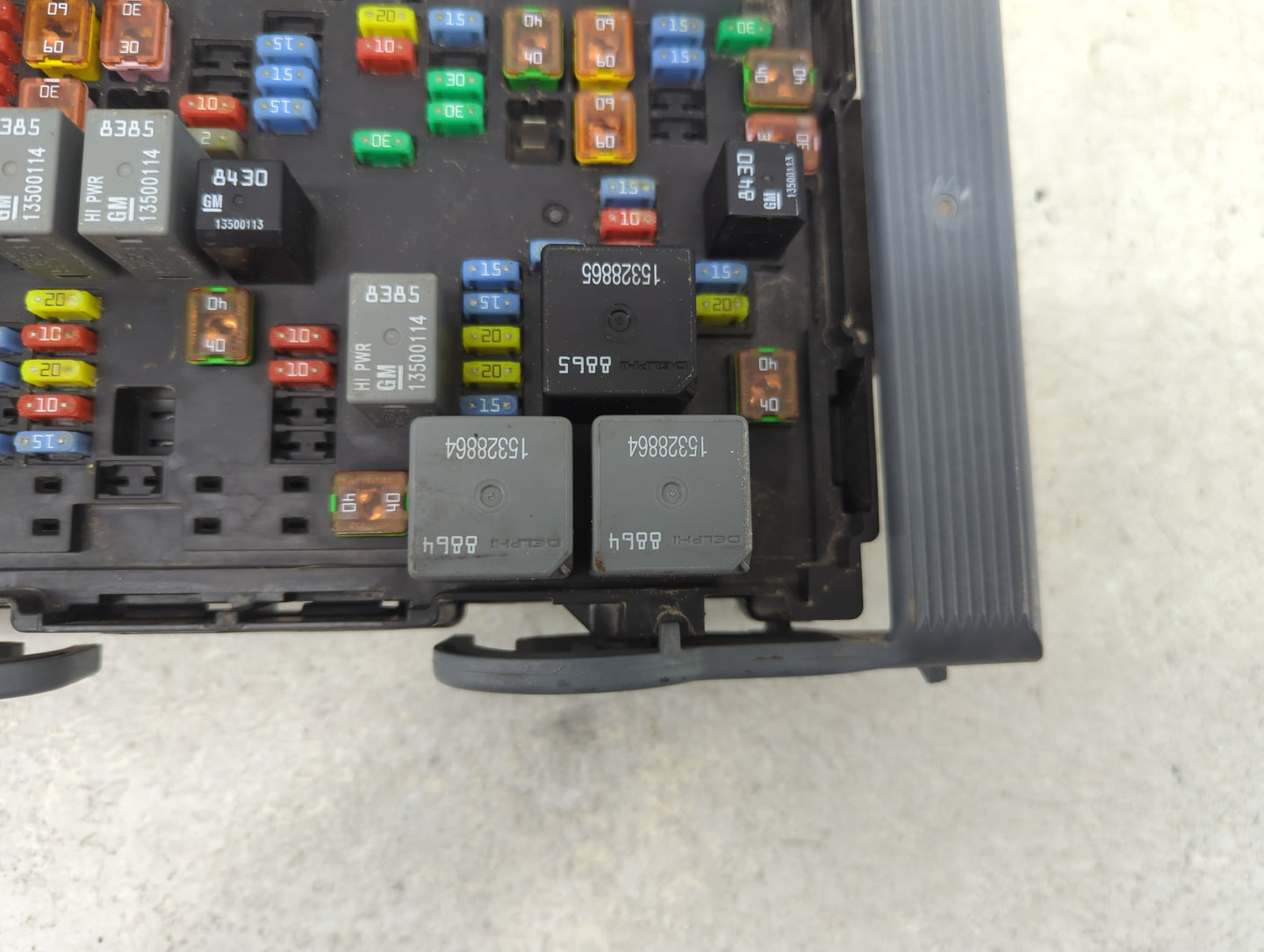 2010-2013 Chevrolet Silverado 1500 Fusebox Fuse Box Panel Relay Module P/N:22798215 N1 Fits Fits 2010 2011 2012 2013 2014 OE