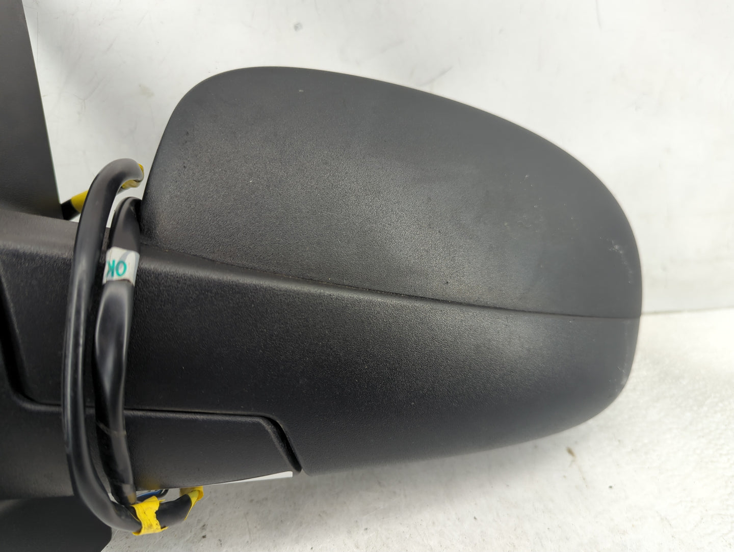 2007 Chevrolet Silverado 1500 Driver Left Side View Power Door Mirror 1429775 - Oemusedautoparts1.com