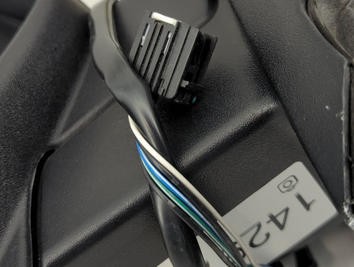 2007 Chevrolet Silverado 1500 Driver Left Side View Power Door Mirror 1429775 - Oemusedautoparts1.com
