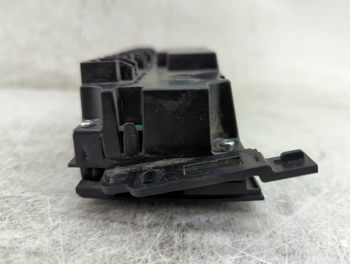 2012-2013 Chevrolet Silverado 1500 Climate Control Module Temperature AC/Heater Replacement P/N:20921714 381714R030120429 Fi