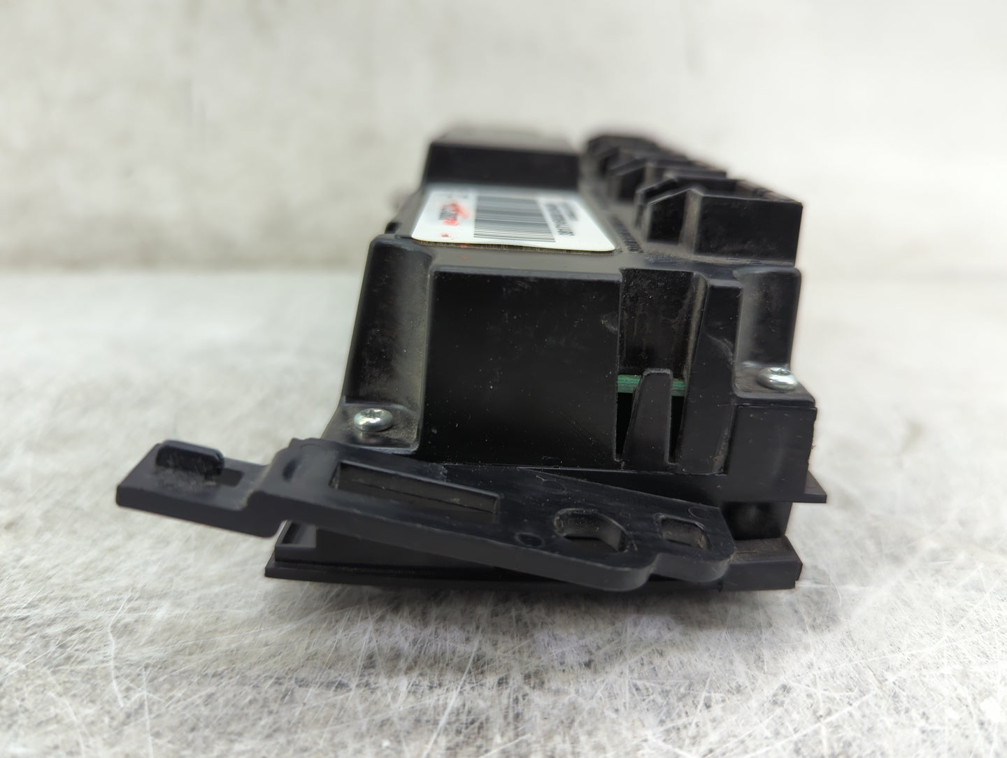 2012-2013 Chevrolet Silverado 1500 Climate Control Module Temperature AC/Heater Replacement P/N:20921714 381714R030120429 Fi