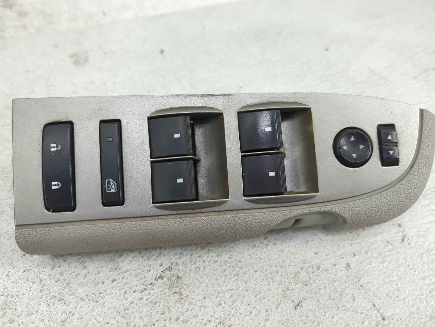 2013 Silverado 1500 Driver Left Door Master Power Window Switch - Oemusedautoparts1.com