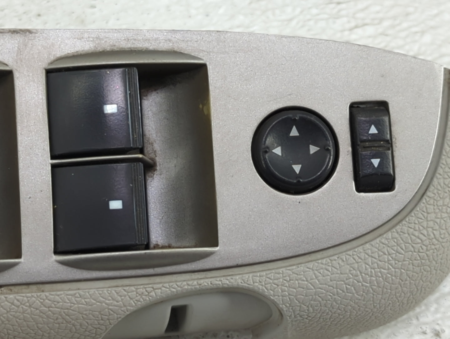 2013 Silverado 1500 Driver Left Door Master Power Window Switch - Oemusedautoparts1.com