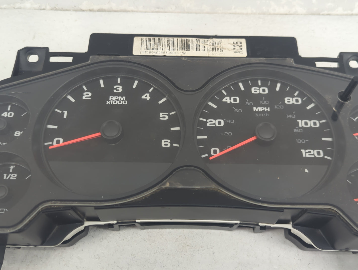 2009-2013 Chevrolet Silverado 1500 Instrument Cluster Speedometer Gauges P/N:6031615 330570013003 Fits OEM Used Auto Parts -