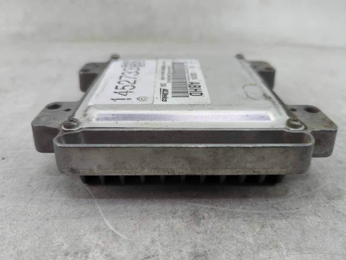2010-2013 Chevrolet Silverado 1500 PCM Engine Control Computer ECU ECM PCU OEM P/N:12653784 12633238 Fits OEM Used Auto Part