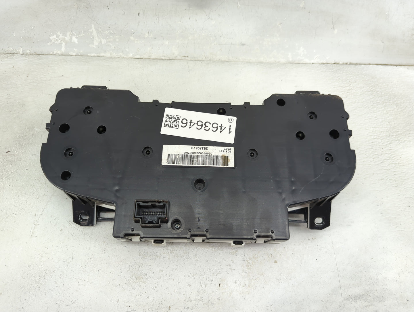 2009-2013 Chevrolet Silverado 1500 Instrument Cluster Speedometer Gauges P/N:28330570 330570023036R7BW Miles:50K Fits OEM Us