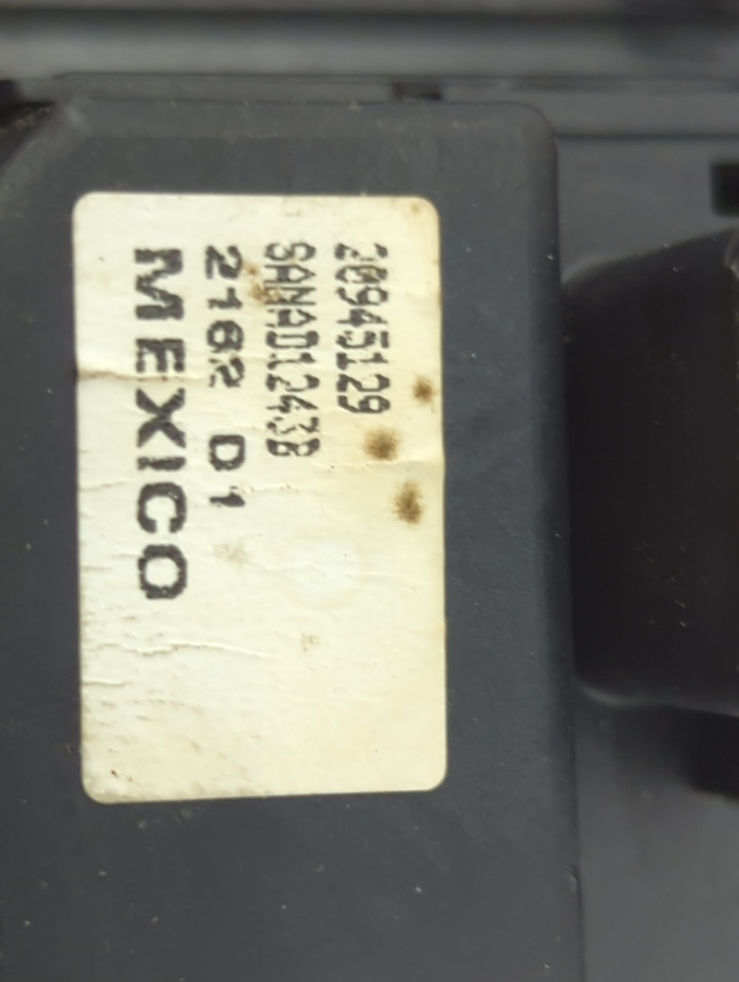 2013 Chevrolet Silverado 1500 Master Power Window Switch Replacement Driver Side Left P/N:20945129 SANAD1243B, 15804093 Fits