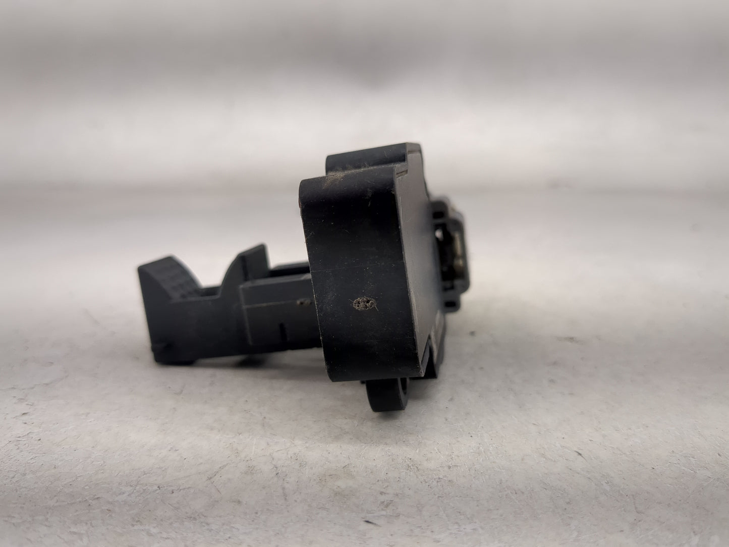 2009-2013 Chevrolet Silverado 1500 Mass Air Flow Meter Maf 1485887 - Oemusedautoparts1.com
