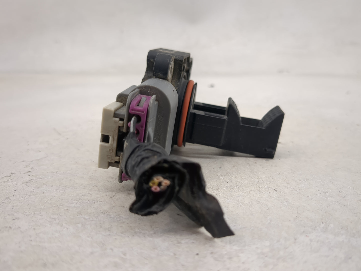 2009-2013 Chevrolet Silverado 1500 Mass Air Flow Meter Maf 1485887 - Oemusedautoparts1.com