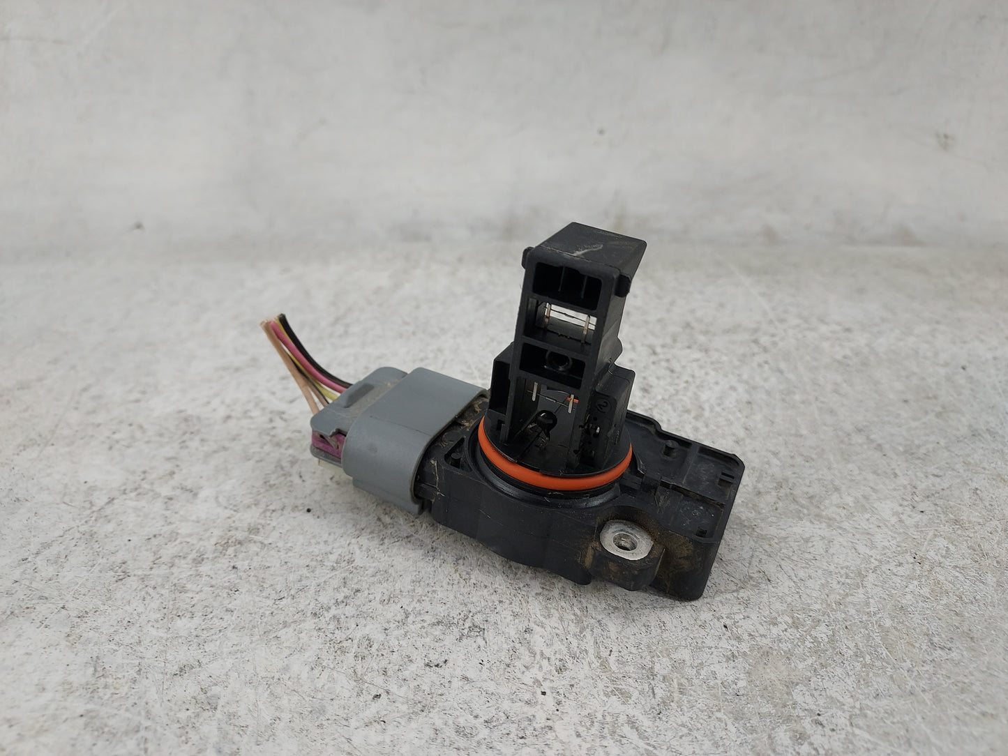 2009-2013 Chevrolet Silverado 1500 Mass Air Flow Meter Maf 1487963 - Oemusedautoparts1.com