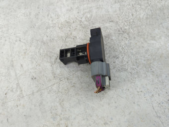 compare product 2009-2013 Chevrolet Silverado 1500 Mass Air Flow Meter Maf 1489864