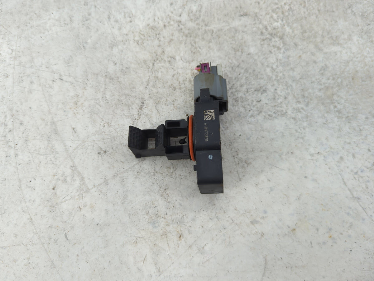 2009-2013 Chevrolet Silverado 1500 Mass Air Flow Meter Maf Sensor 1489864 - Oemusedautoparts1.com