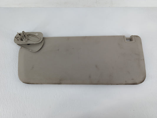 2007-2013 Chevrolet Silverado 1500 Sun Visor Shade Replacement Passenger Right Mirror Fits OEM Used Auto Parts - Oemusedauto