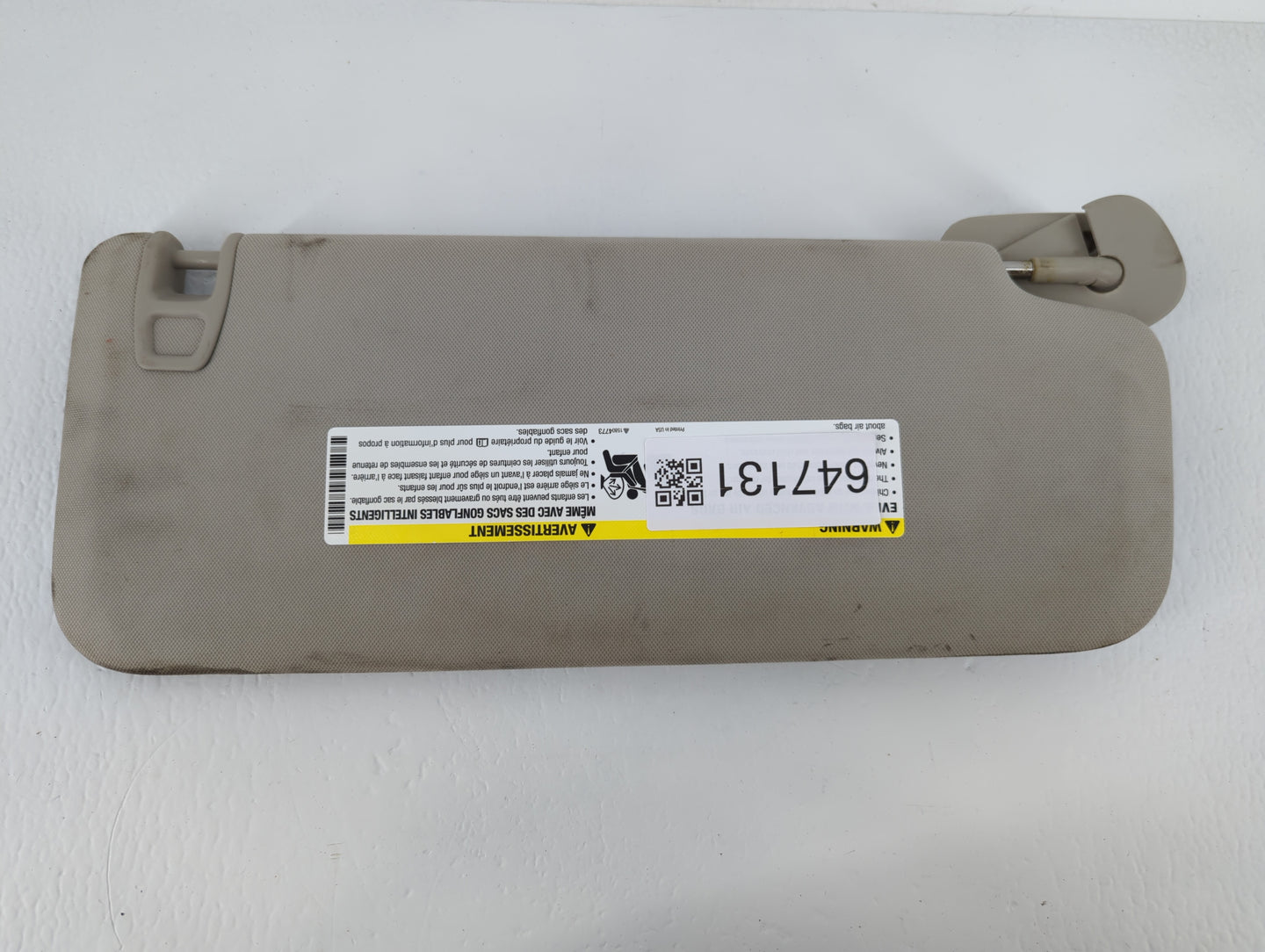 2007-2013 Chevrolet Silverado 1500 Sun Visor Shade Replacement Passenger Right Mirror Fits OEM Used Auto Parts - Oemusedauto