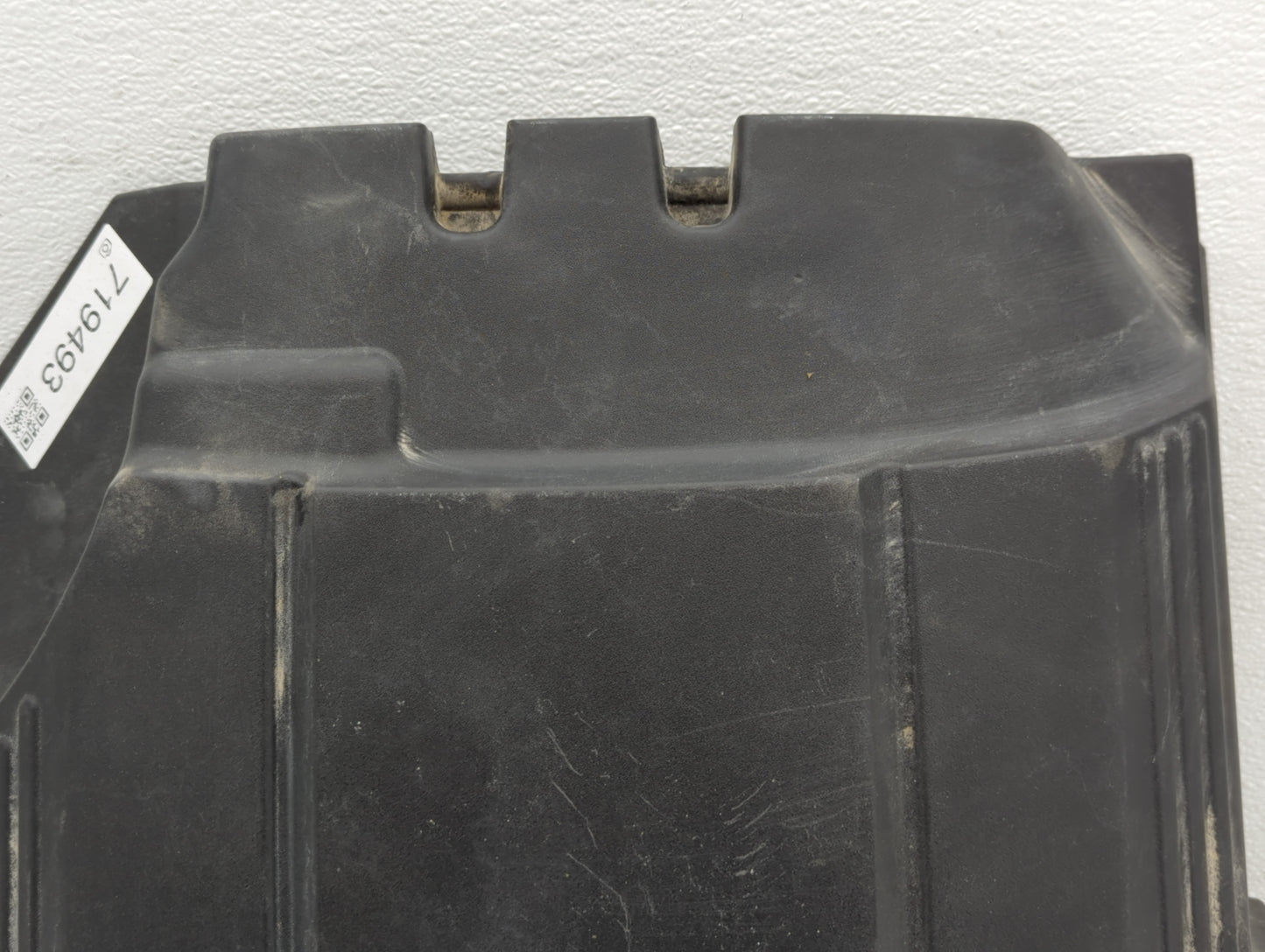 2013 Chevrolet Silverado 1500 Engine Cover - Oemusedautoparts1.com