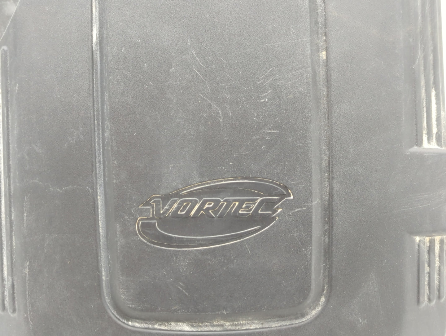 2013 Chevrolet Silverado 1500 Engine Cover - Oemusedautoparts1.com