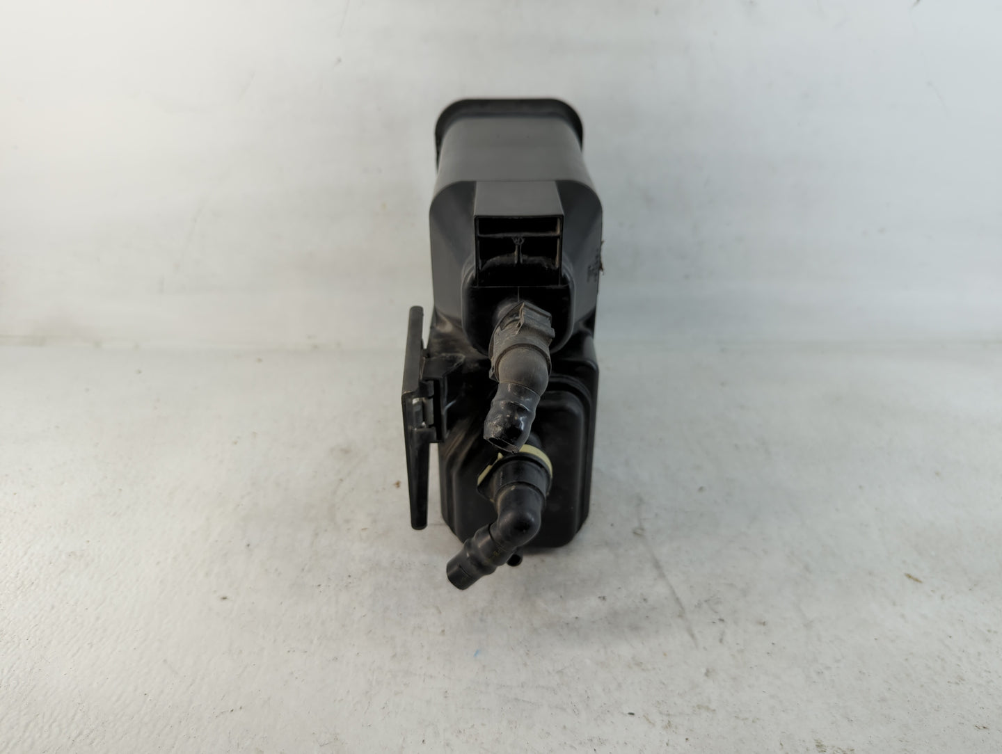 2013 Chevrolet Silverado 1500 Fuel Vapor Charcoal Canister 759114 - Oemusedautoparts1.com