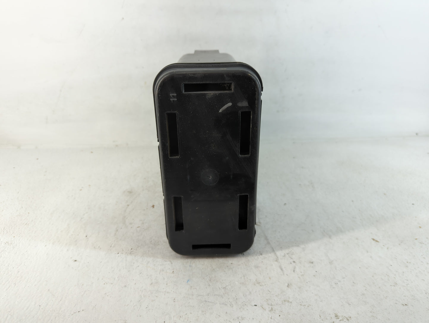 2013 Chevrolet Silverado 1500 Fuel Vapor Charcoal Canister 759114 - Oemusedautoparts1.com