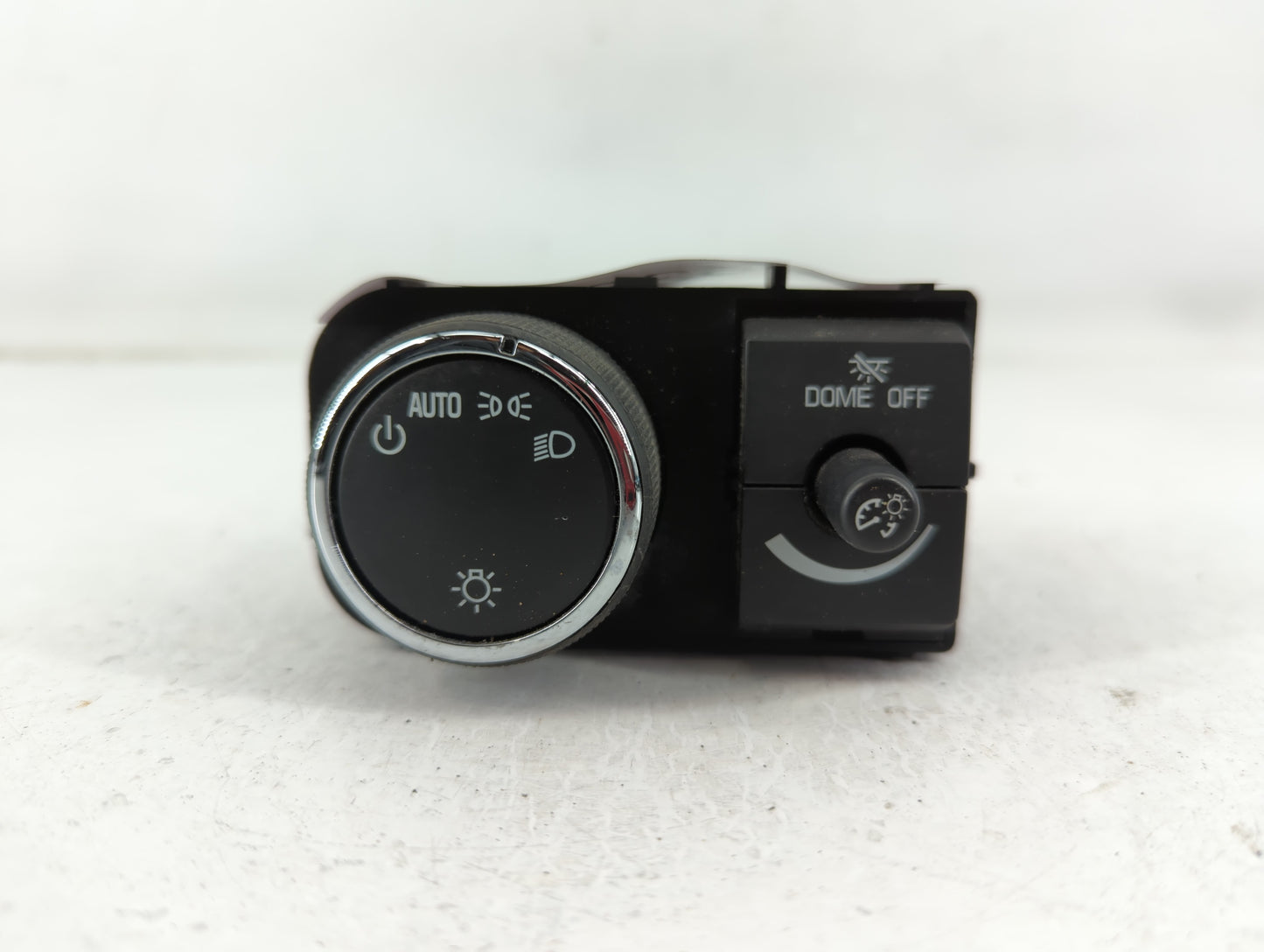 2013 Chevrolet Silverado 1500 Headlight Lamp Control Switch - Oemusedautoparts1.com