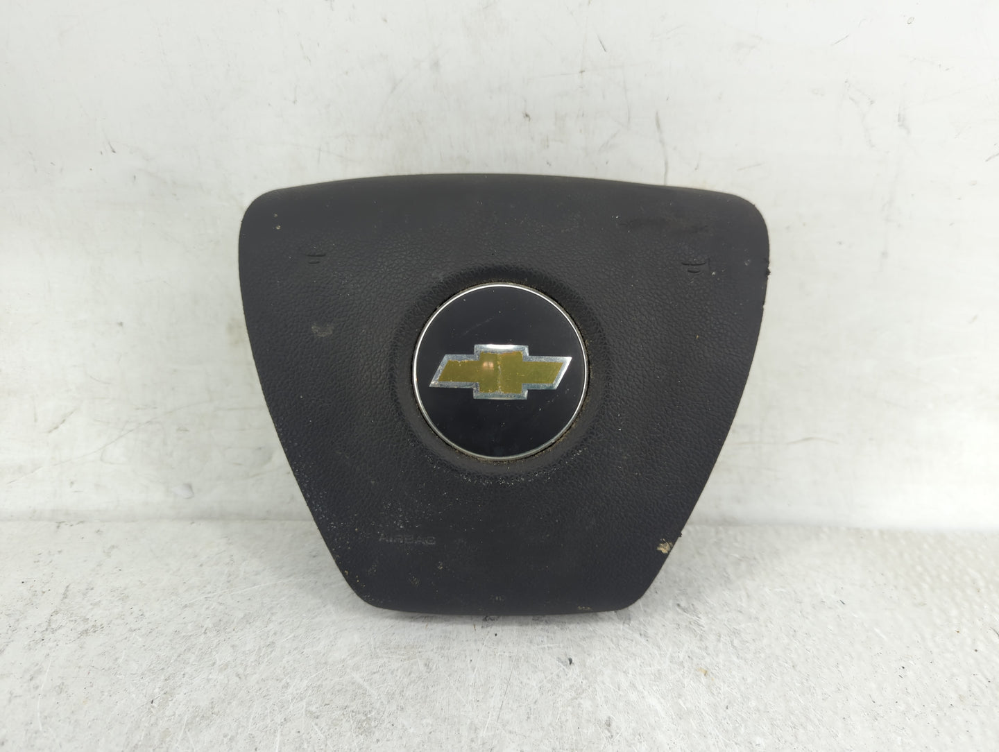 2013 Chevrolet Silverado 1500 Air Bag Driver Left Steering Wheel Mounted - Oemusedautoparts1.com