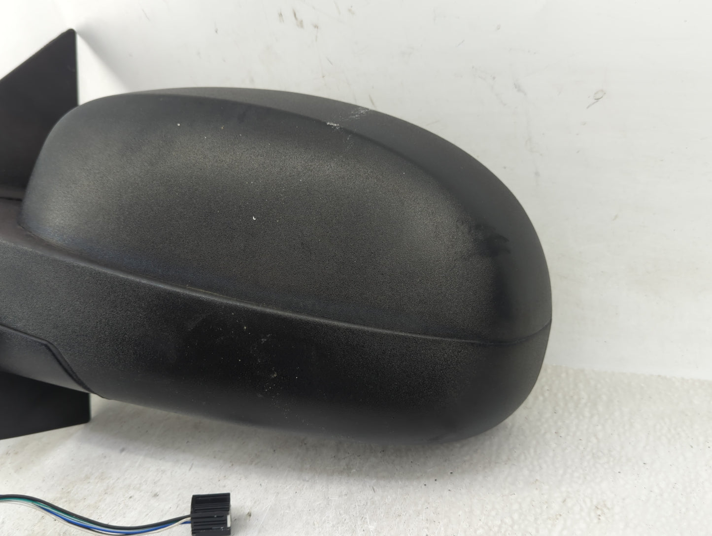 2007-2013 Chevrolet Silverado 1500 Driver Side View Mirror - Left Door Mirror OEM Used - Oemusedautoparts1.com