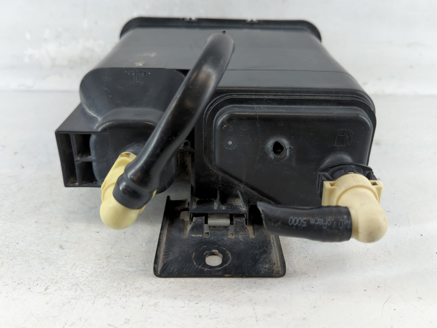 2013 Chevrolet Silverado 1500 Fuel Vapor Charcoal Canister 913719 - Oemusedautoparts1.com
