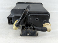 2013 Chevrolet Silverado 1500 Fuel Vapor Charcoal Canister 913719 - Oemusedautoparts1.com