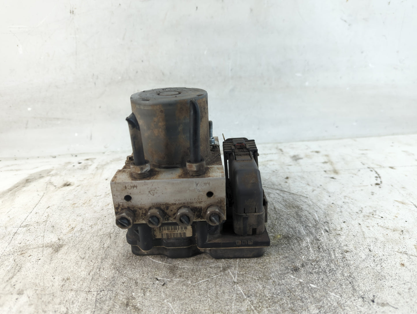 2009-2013 Chevrolet Silverado 1500 ABS Pump Control Module Replacement P/N:22910910 Fits Fits 2009 2010 2011 2012 2013 2014 