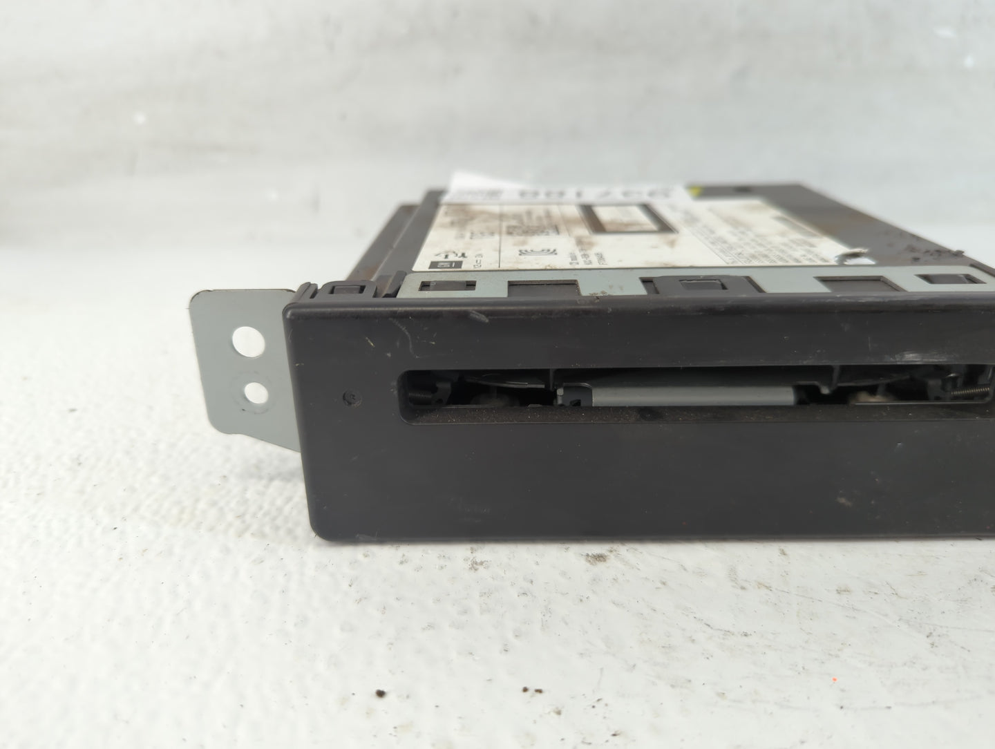 2007-2013 Chevrolet Silverado 1500 Radio AM FM Cd Player Receiver Replacement P/N:13590747 Fits OEM Used Auto Parts - Oemuse