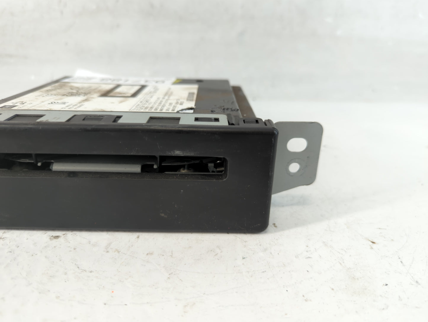 2007-2013 Chevrolet Silverado 1500 Radio AM FM Cd Player Receiver Replacement P/N:13590747 Fits OEM Used Auto Parts - Oemuse