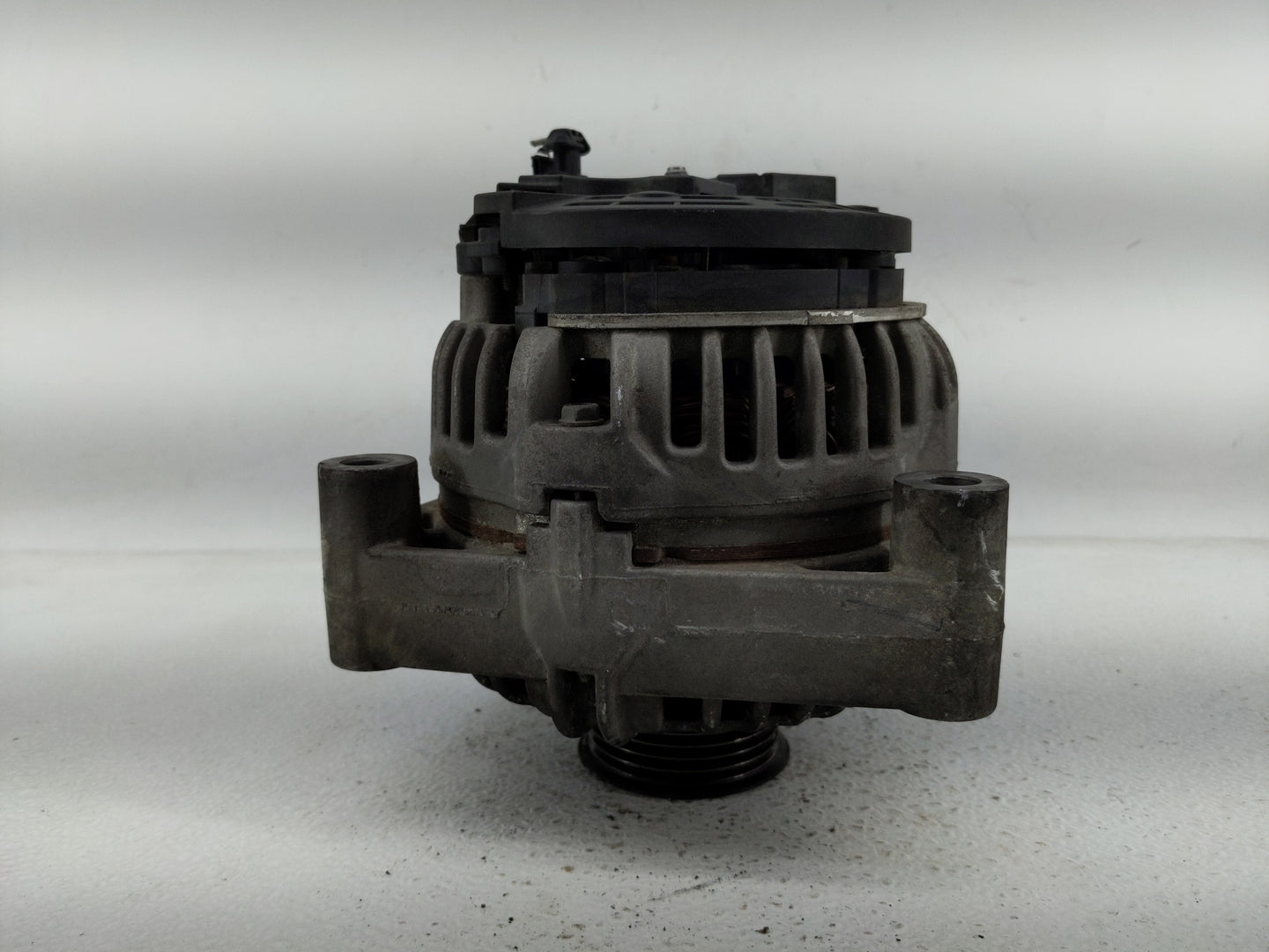 2007-2014 Chevrolet Silverado 2500 Alternator Replacement Generator Charging Assembly Engine OEM P/N:0 124 425 101 Fits OEM 