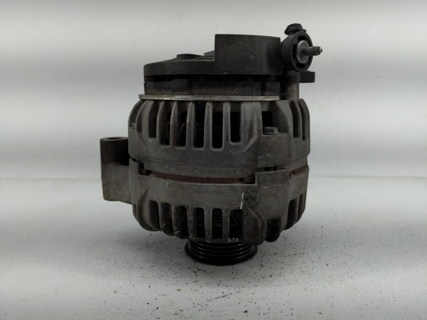 2007-2014 Chevrolet Silverado 2500 Alternator Replacement Generator Charging Assembly Engine OEM P/N:0 124 425 101 Fits OEM 