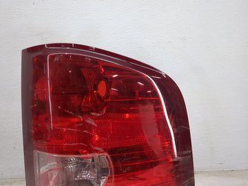 2007-2014 Chevrolet Silverado 2500 Tail Light Assembly Passenger Right OEM P/N:25958483 Fits OEM Used Auto Parts