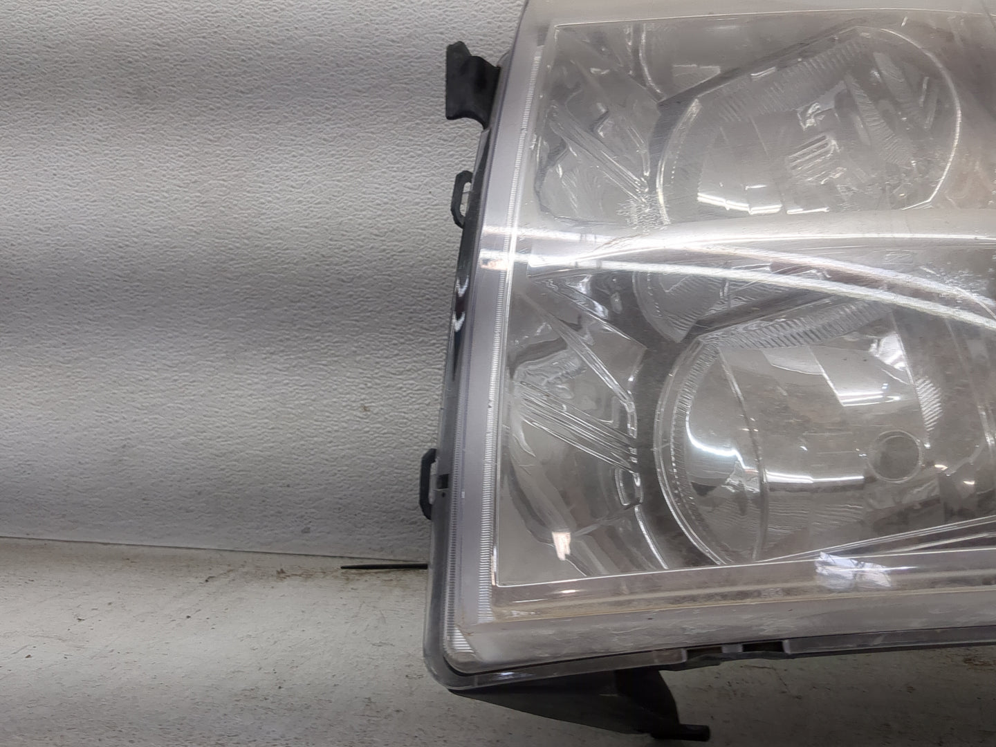 2007 Chevrolet Silverado 2500 Driver Left Oem Head Light Headlight Lamp - Oemusedautoparts1.com