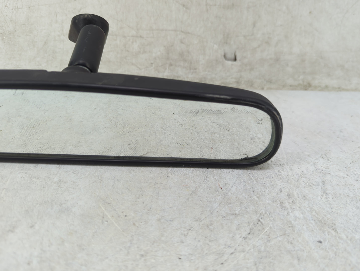 2013 Chevrolet Silverado 2500 Interior Rear View Mirror Replacement OEM P/N:011084 Fits OEM Used Auto Parts - Oemusedautopar